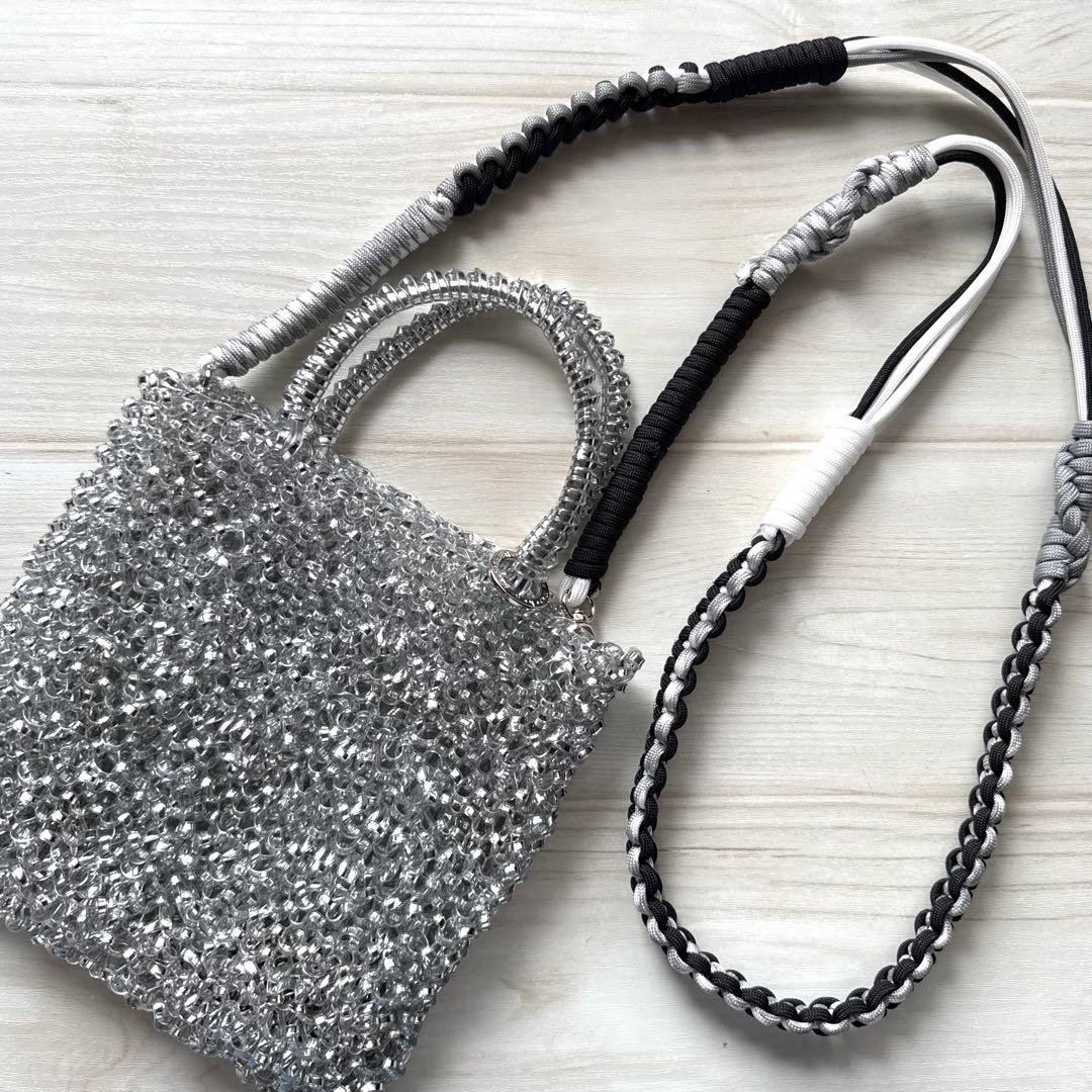 専用商品☆キラキラショルダーバッグ☆フロストシルバー☆取り外し可能なチェーン付き