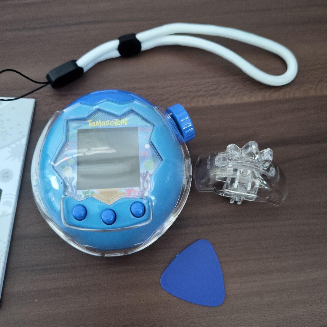 たまごっちパラダイス　青　BANDAI クリアケース付き