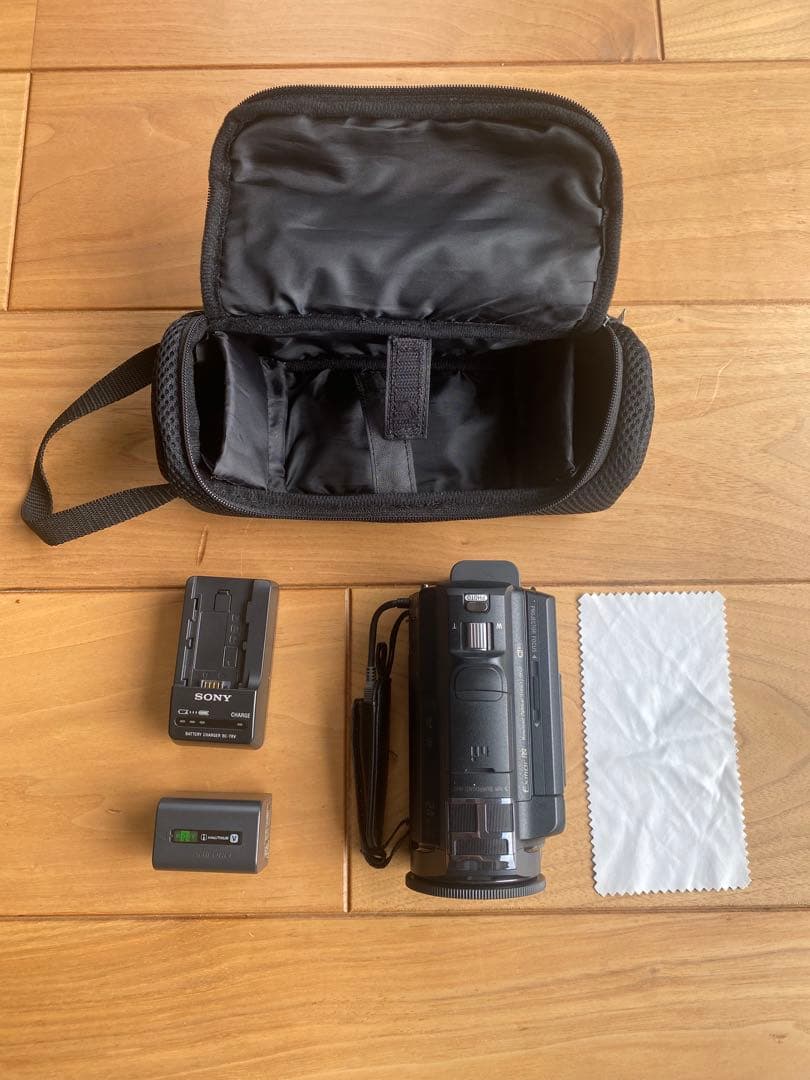 ソニー　ハンディカム　HDR-PJ800 付属品 三脚付き