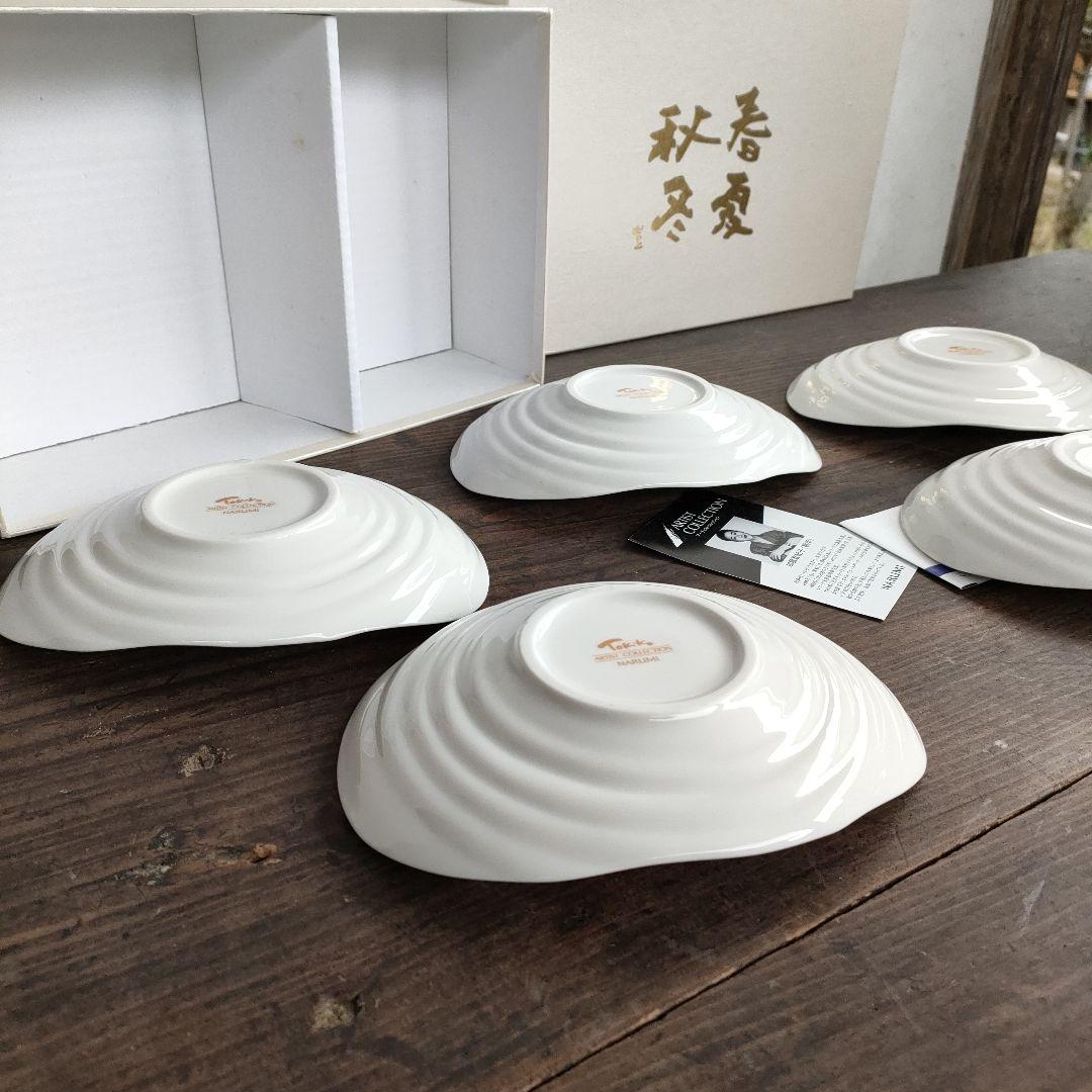 未使用品 加藤登紀子 ナルミチャイナ NARUMI Bone China 元箱付