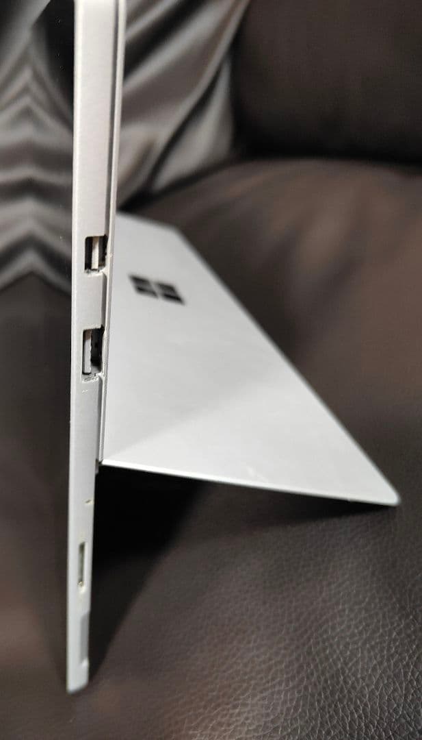 Microsoft Surface Pro 2017 充電器付 マイクロソフト