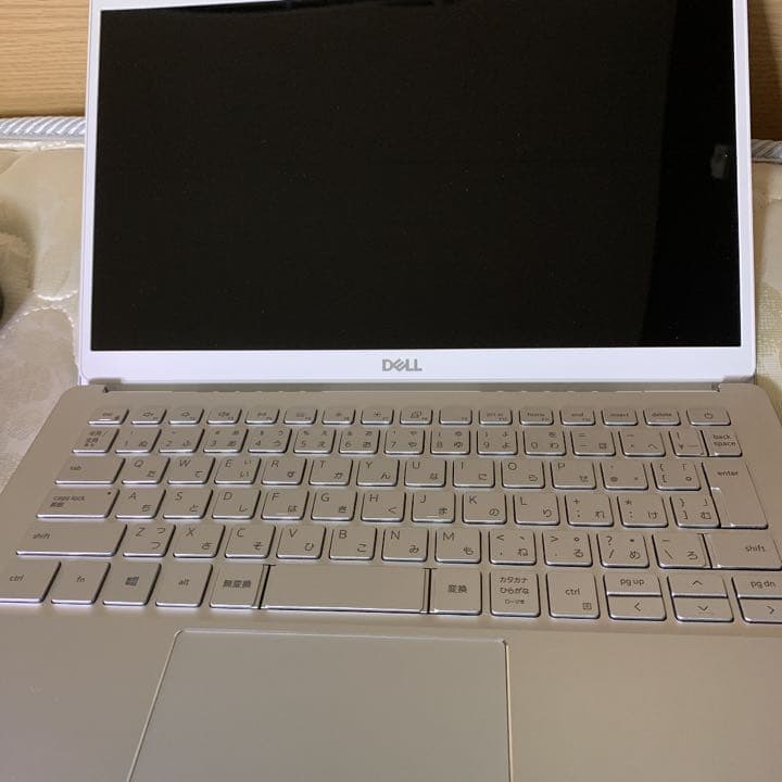 その他ノートPC本体 DELL inspiron 13 5000