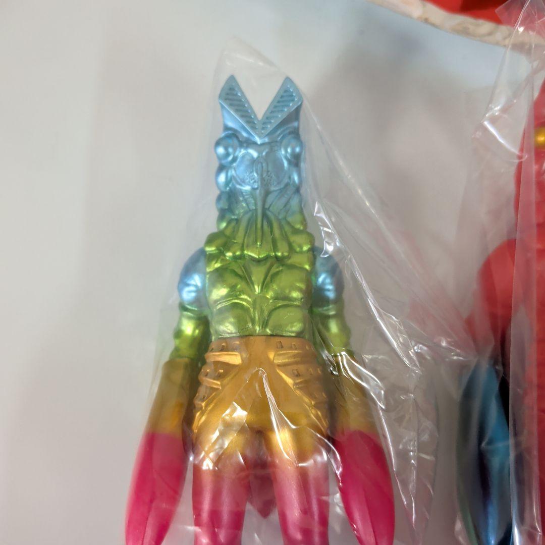 KAIJU COLORS カイジュウカラーズ1.2 バルタン星人　ソフビ2種