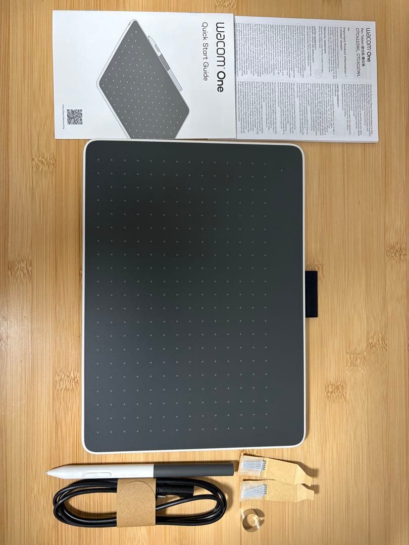 Wacom One ペンタブレット medium(CTC6110WLW0D)