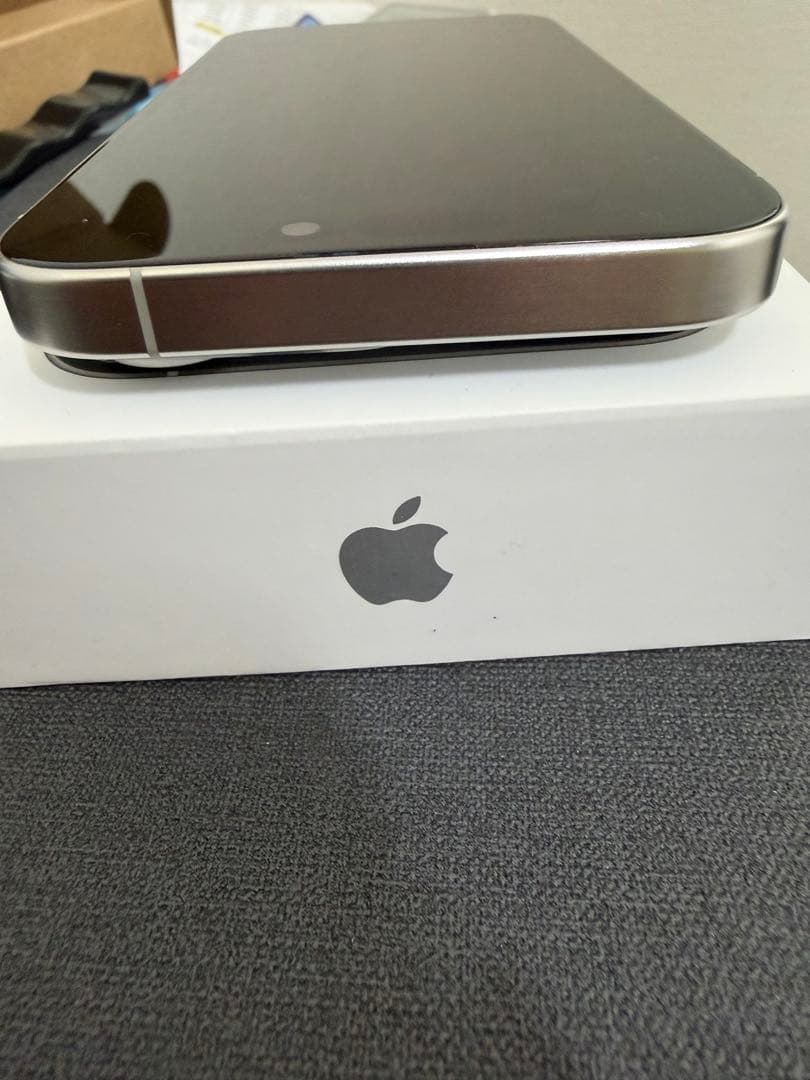 iPhone 15 Pro 128GB SIMフリー