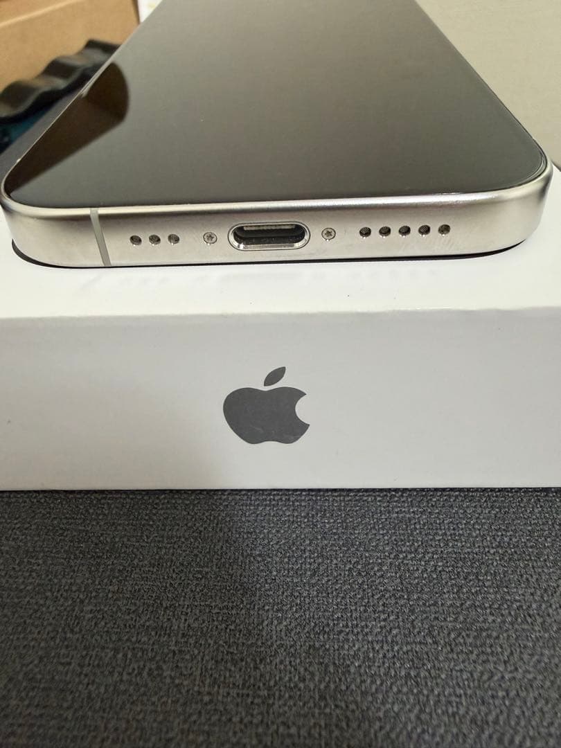 iPhone 15 Pro 128GB SIMフリー