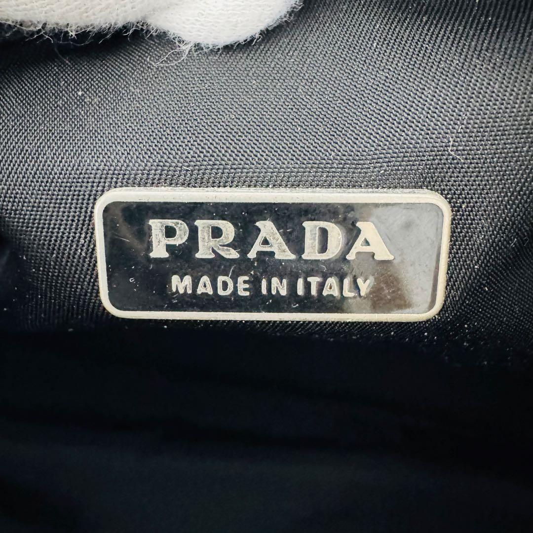 ✨PRADA✨プラダ✨ナイロン✨ブラック✨三角ロゴプレート✨ミニハンドバック✨