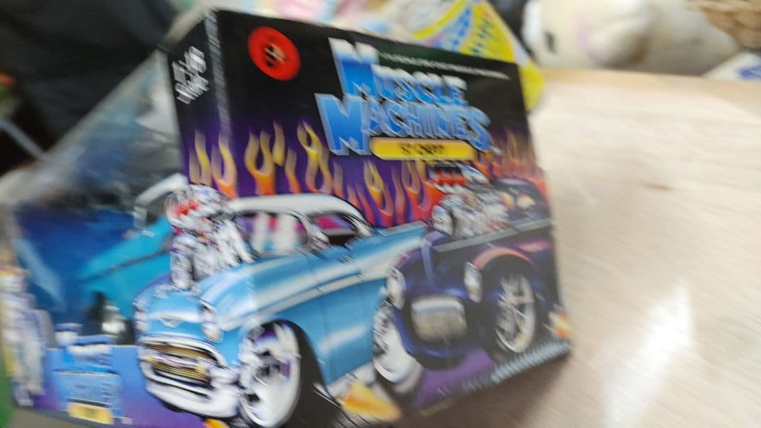 Muscle Machines 57 Chevy 1/18スケール　新品未開封
