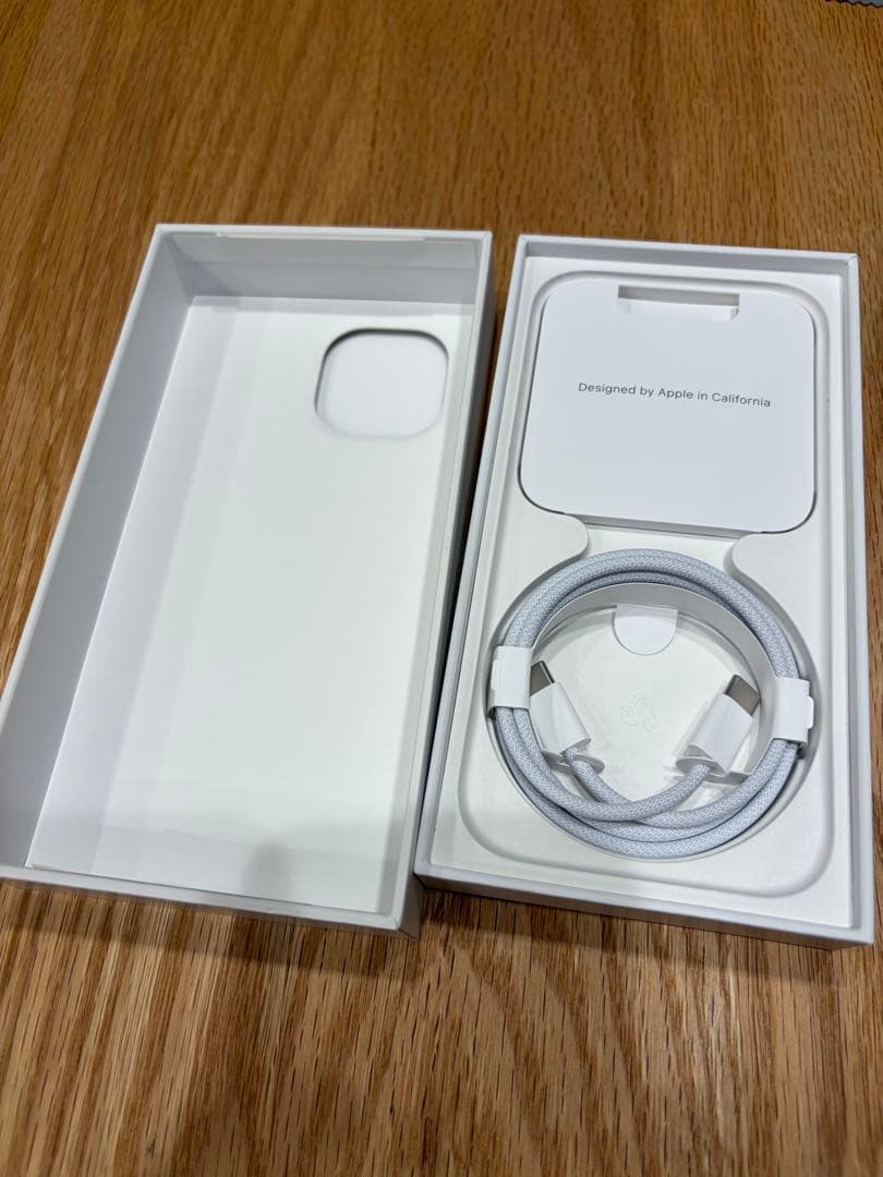 iPhone 15 256GB ブルー　SIMフリー　バッテリー92%