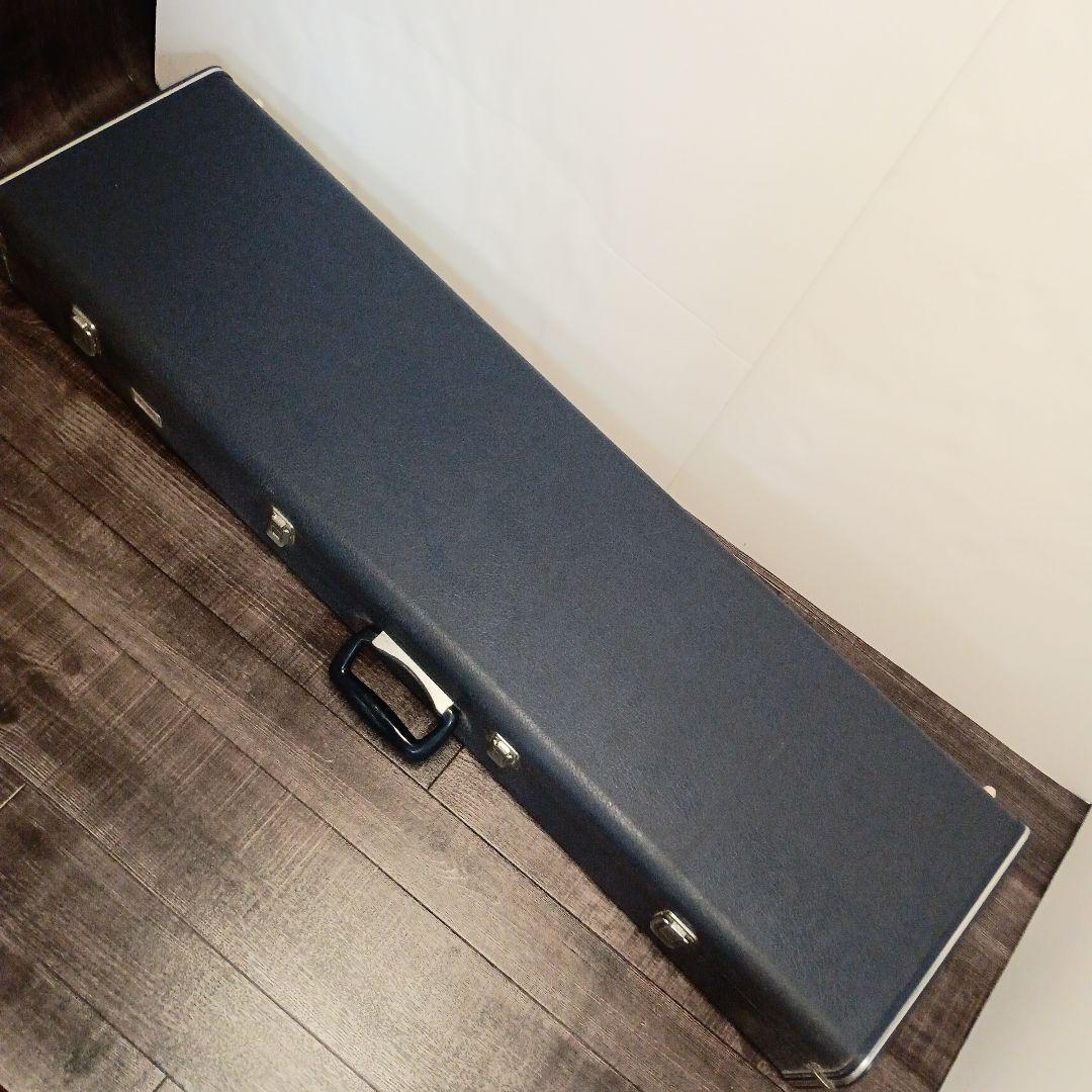 【現状品】三味線 本体 ハードケース付き 和楽器 弦楽器 和風 弦楽器