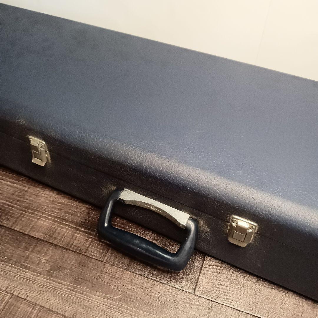 【現状品】三味線 本体 ハードケース付き 和楽器 弦楽器 和風 弦楽器