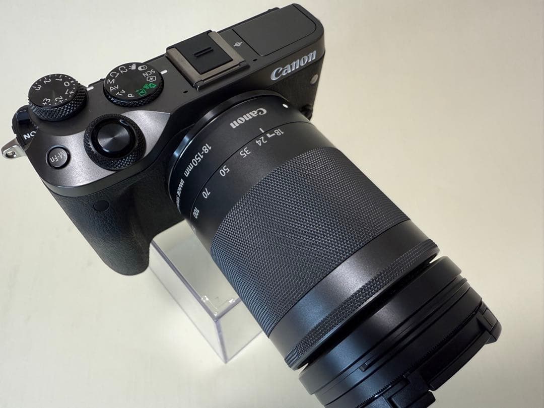 【美品】ミラーレスカメラ CANON EOS M6 レンズキット ブラック