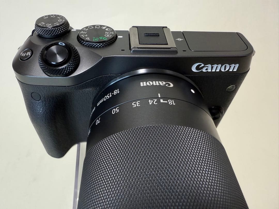 【美品】ミラーレスカメラ CANON EOS M6 レンズキット ブラック