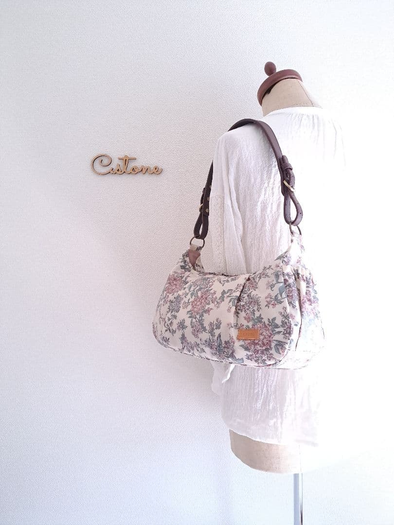 1点のみ　リバティ　セリーヌ　ピンク　横長バッグ　共布ショルダー紐付