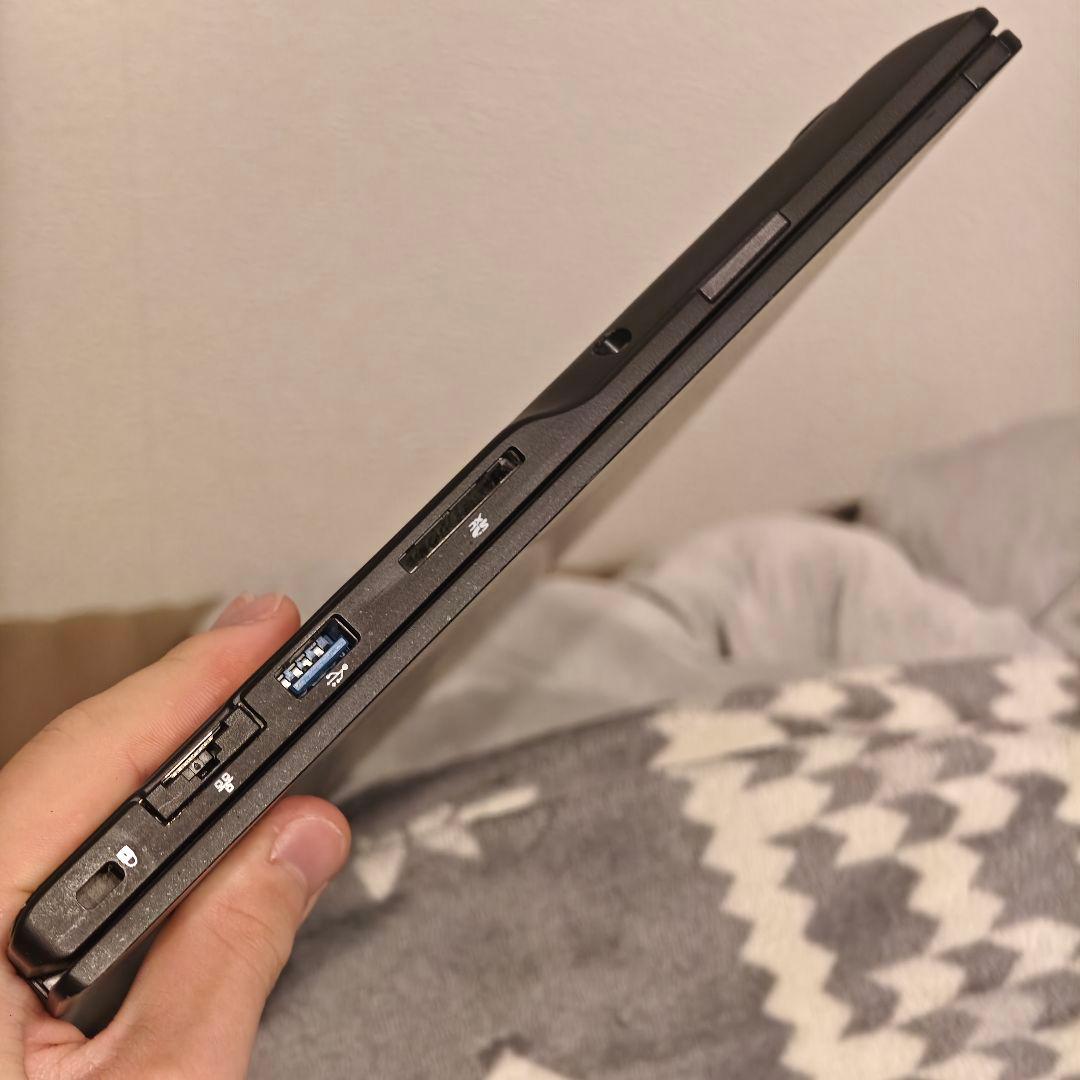 動作品 Fujitsu lifebook U939/B i5-8365u