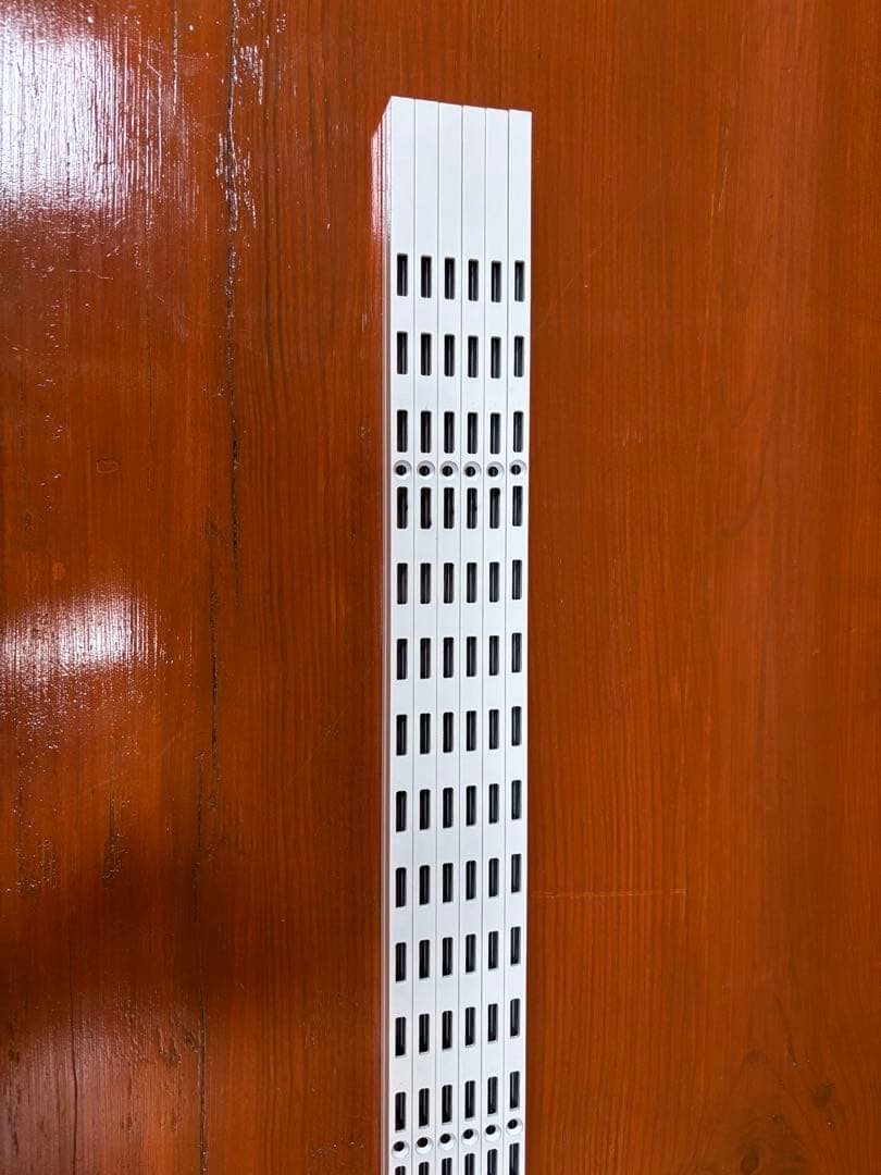 ホワイト プラスチック製 棚受けと棚柱 7個セット