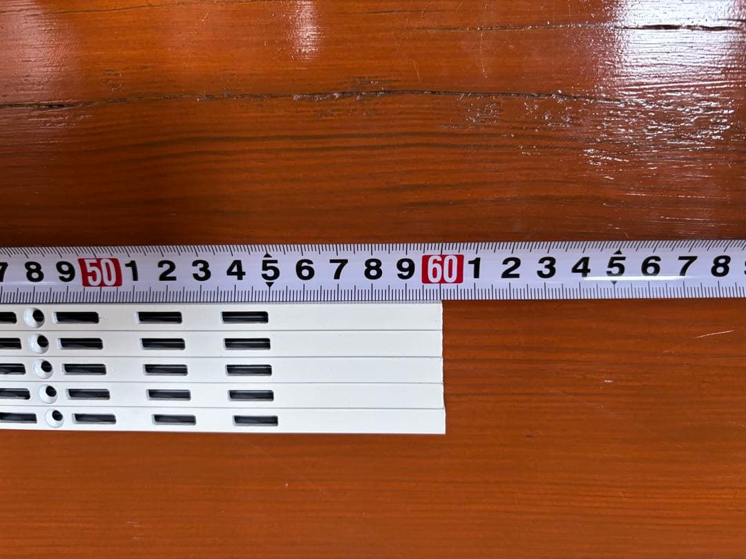 ホワイト プラスチック製 棚受けと棚柱 7個セット