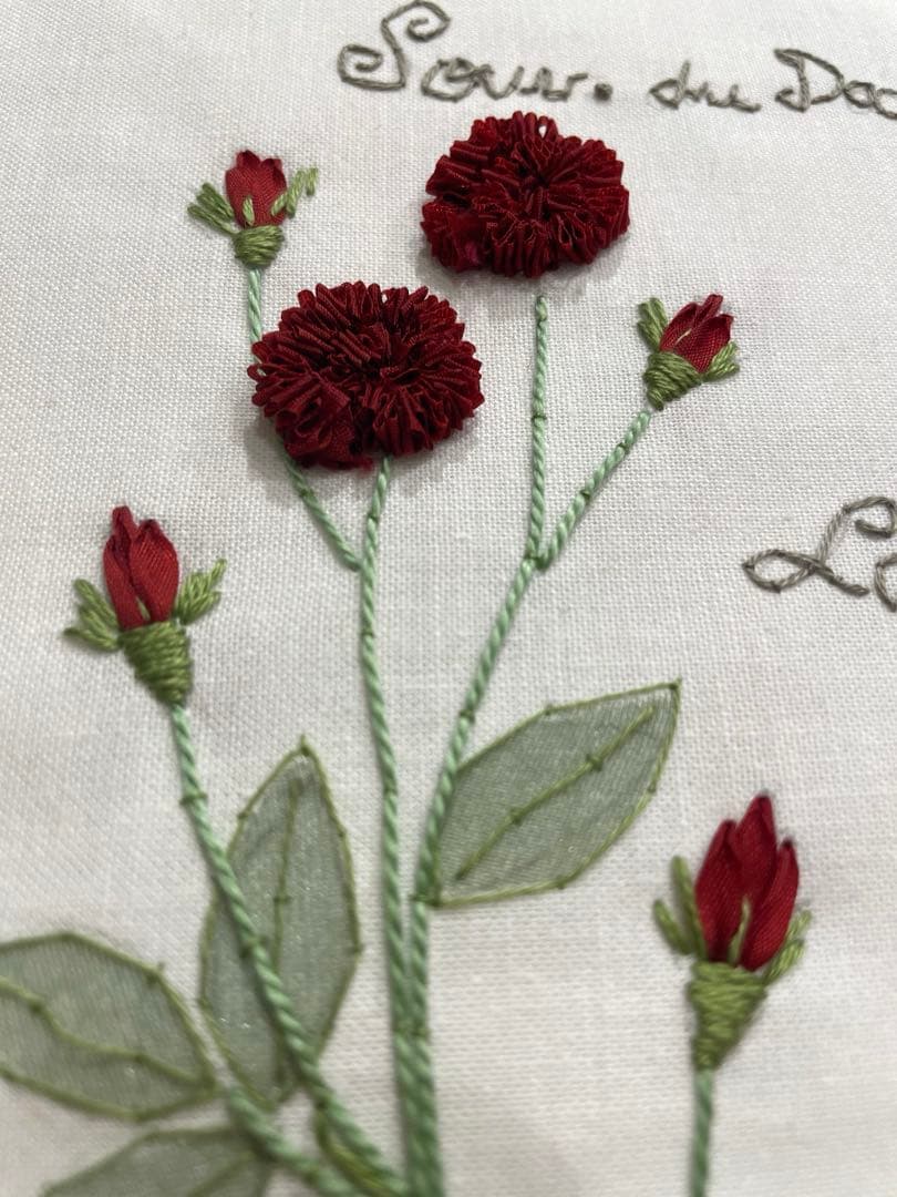 青木和子　刺繍　完成品　バラの咲く庭　「ダークカラーの薔薇」　12