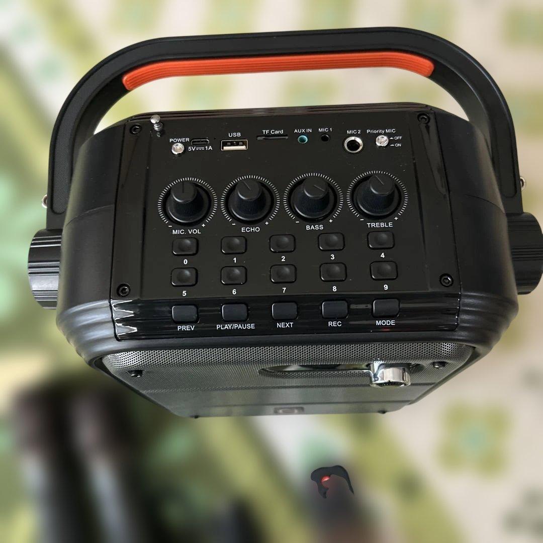 ポータブルスピーカー ワイヤレスマイク2本付き