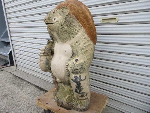 16WA2394 大型 開運狸 縁起置物 高さ約65cm縁起飾り 商売繁盛