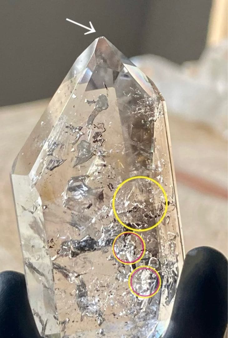 水入り水晶　虹入り ウォーターインクォーツ 高品質 天然石　太古の水　両剣水晶