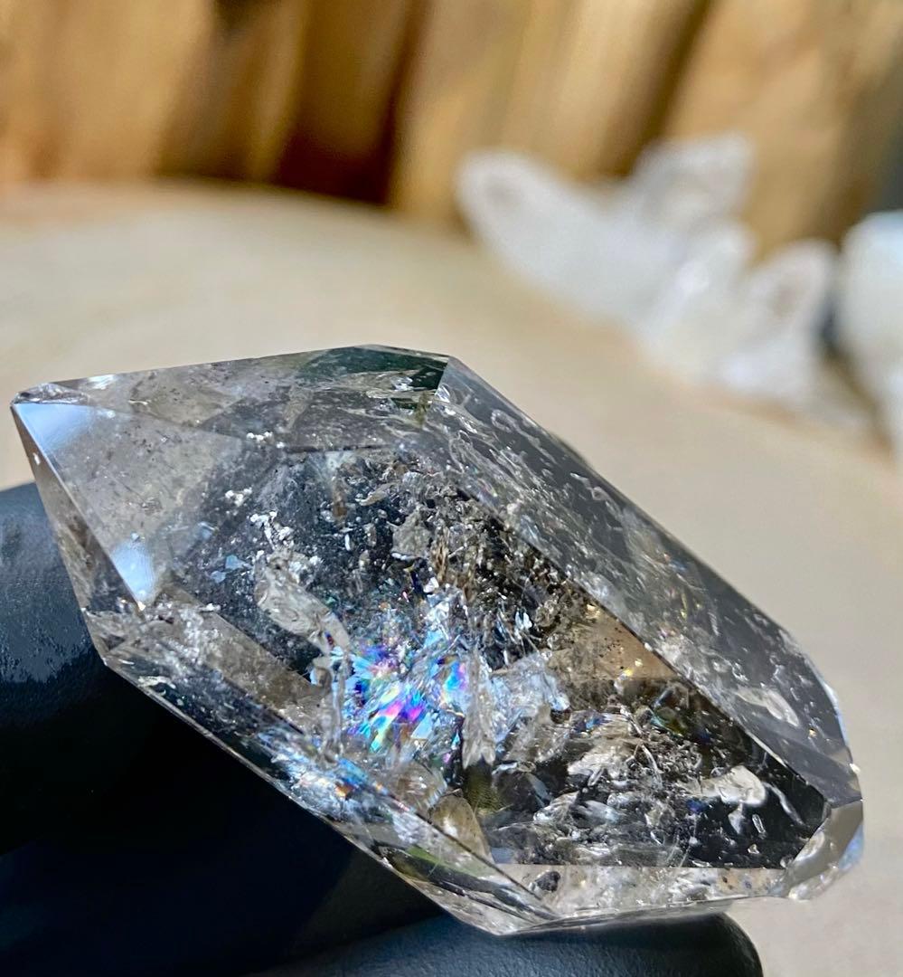 水入り水晶　虹入り ウォーターインクォーツ 高品質 天然石　太古の水　両剣水晶
