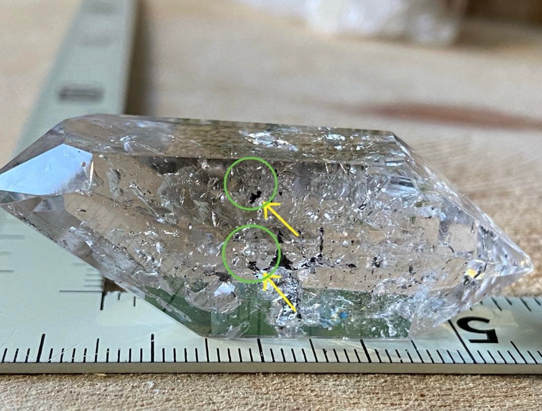 水入り水晶　虹入り ウォーターインクォーツ 高品質 天然石　太古の水　両剣水晶