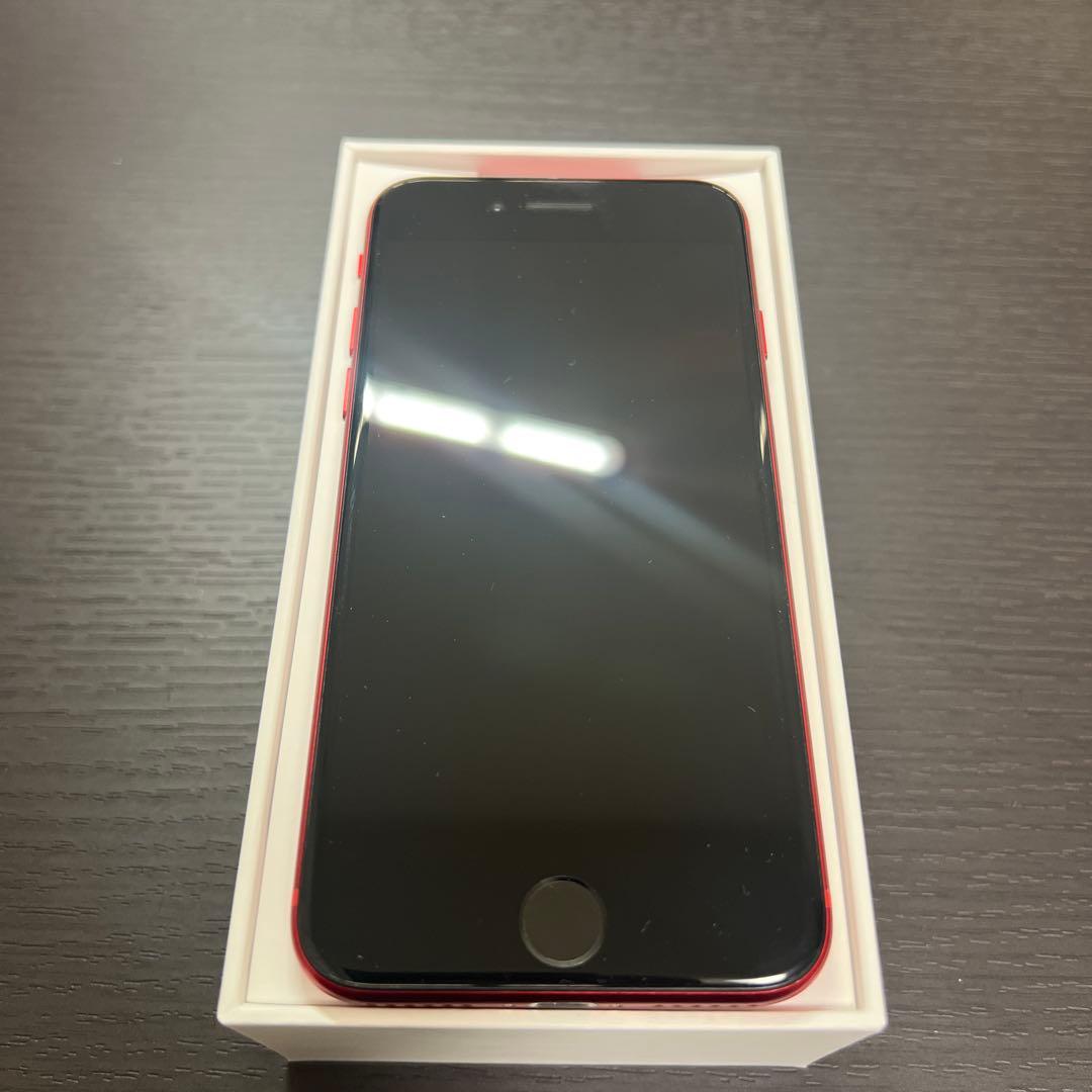Apple iPhone 8レッド