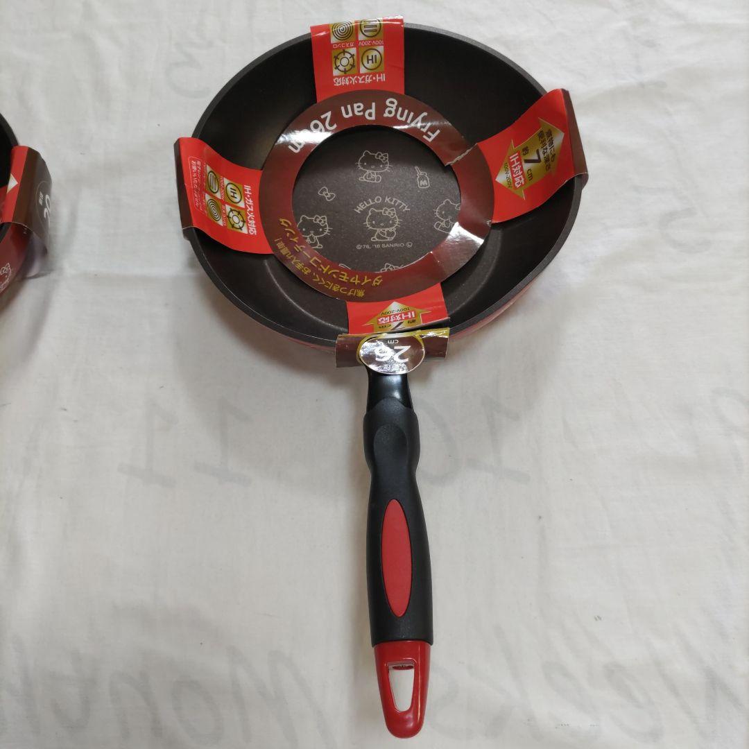 新品　スケーター　ハローキティ　フライパン　20cm　26cm　IH　ガス火対応
