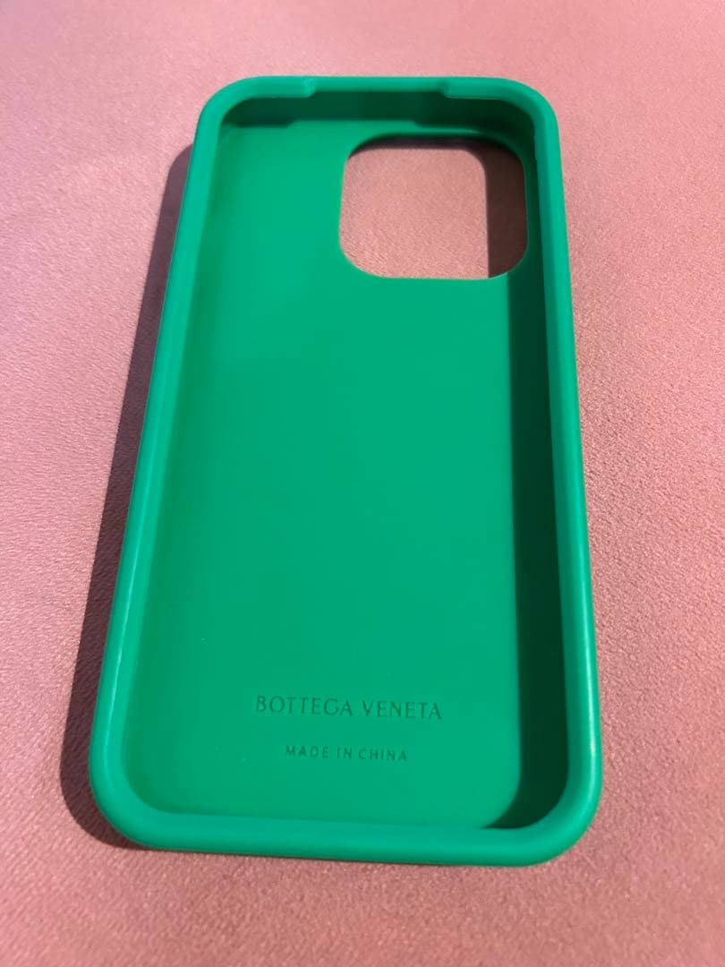 専用ボッテガヴェネタ テックラバーiPhone14Proケース