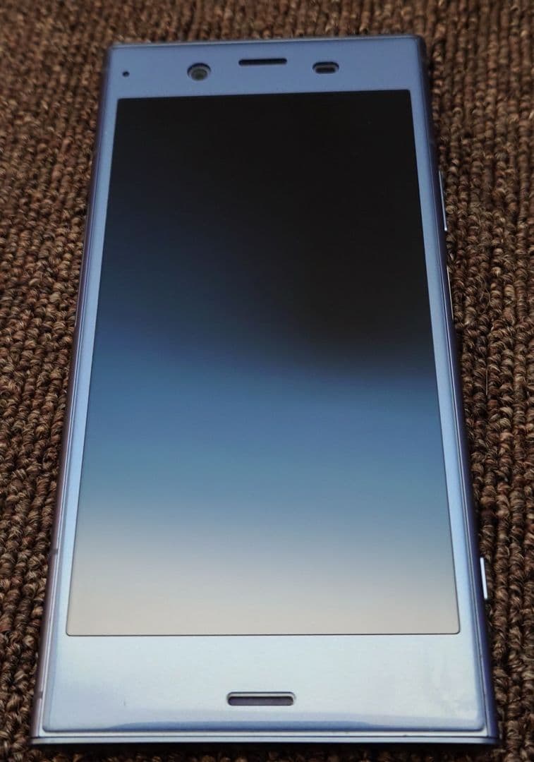 docomo Xperia XZ1 SO-01K　SIMロック解除コード付