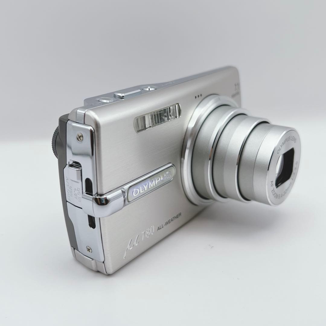 【美品】OLYMPUS μ 780 コンパクトデジタルカメラ シルバー