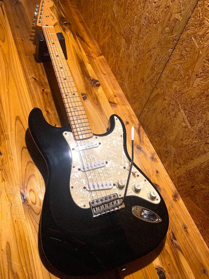 Fender Mexico | POWERHOUSE (ミッドブースター搭載)