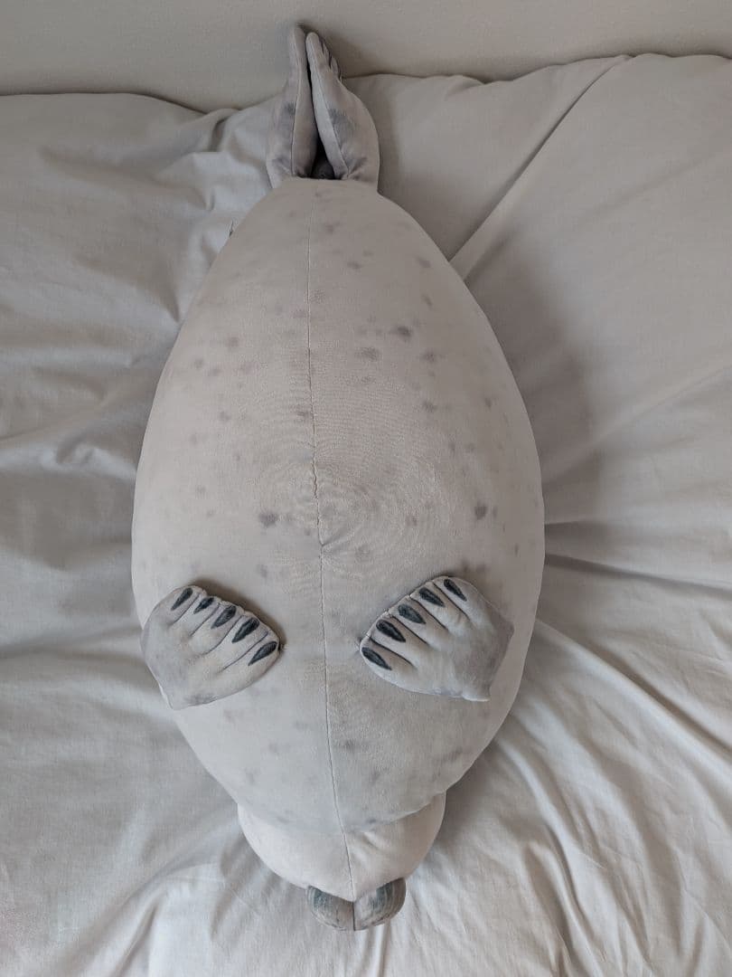 YOU+MORE! のほほんアザラシアラレちゃん もっちりビッグクッション