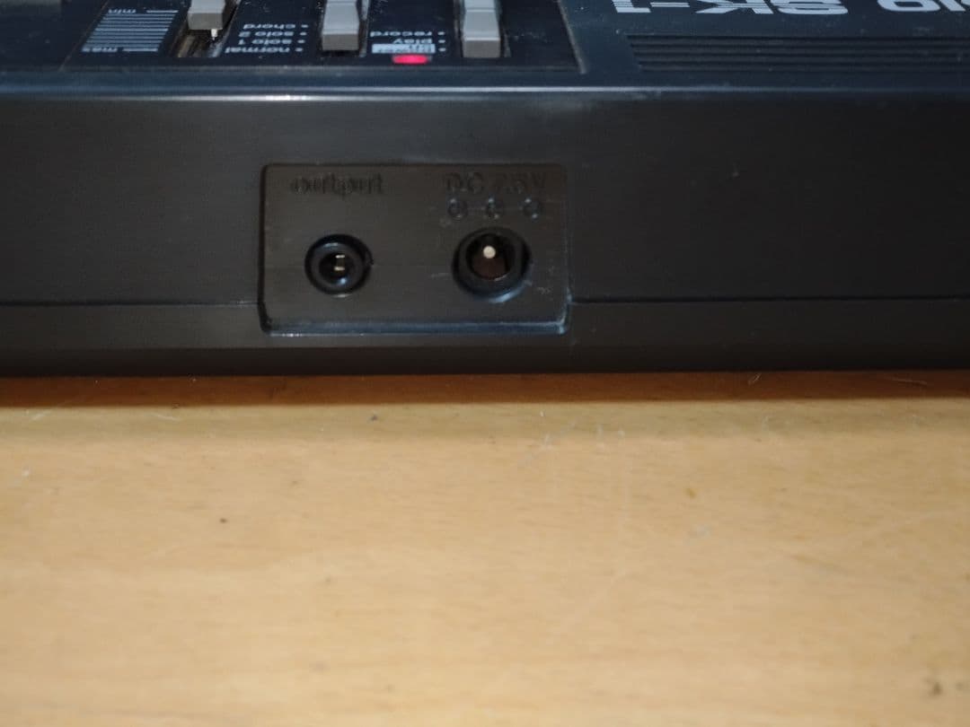 通電確認 CASIO SK-1 サンプリング キーボード　外品ACアダプター付