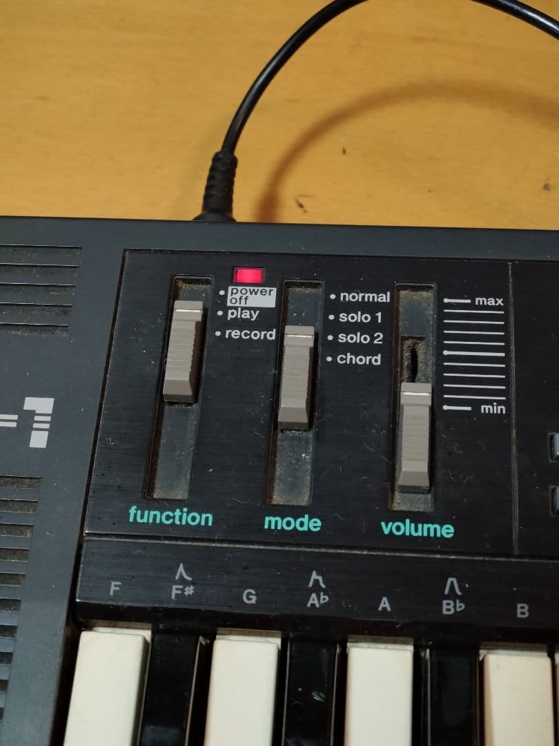 通電確認 CASIO SK-1 サンプリング キーボード　外品ACアダプター付