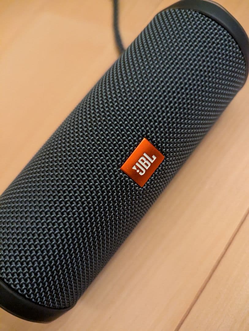 JBL スピーカー　flip essential2 箱付き　ほぼ新品