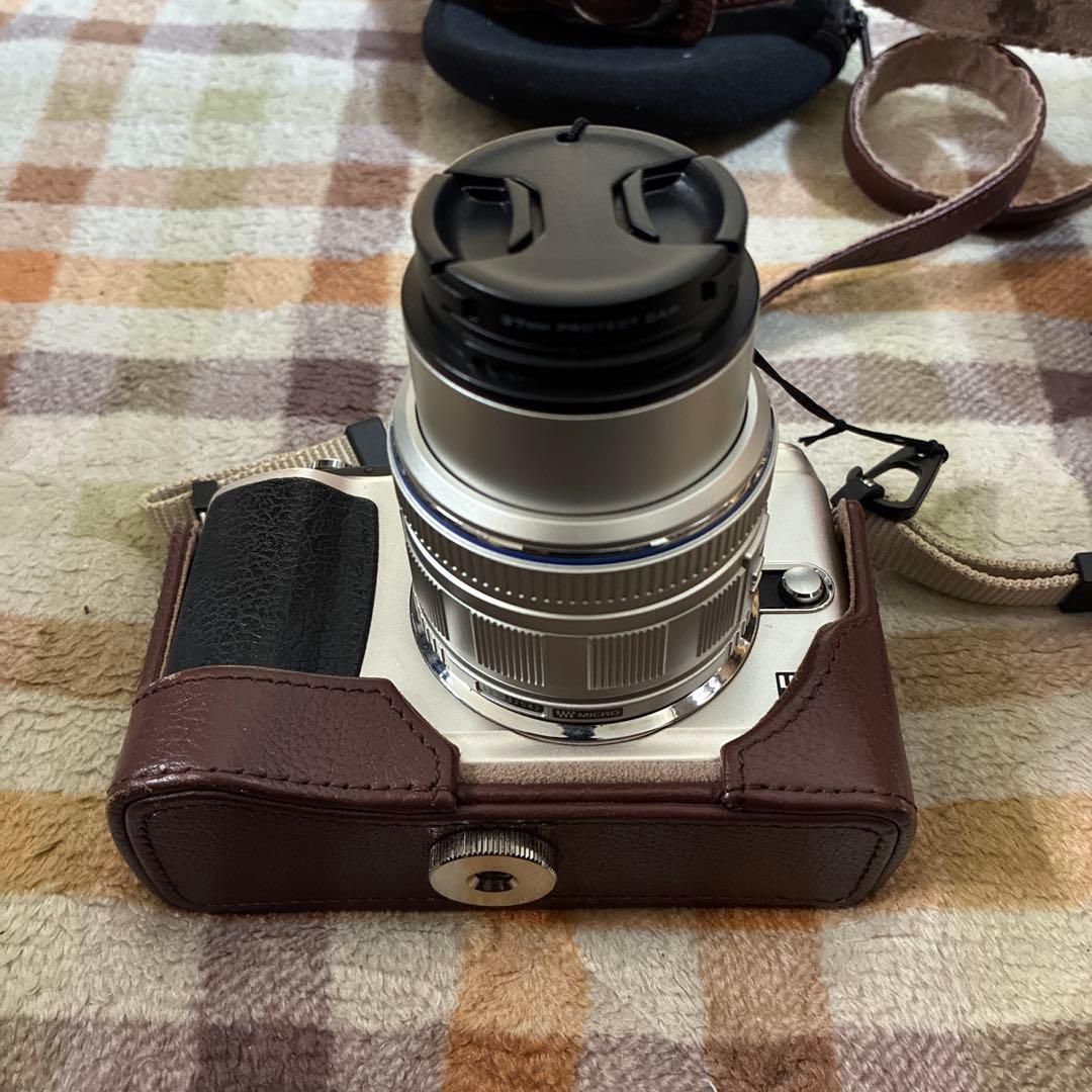【美品】OLYMPUS PEN E-PL2 ダブルズームキット