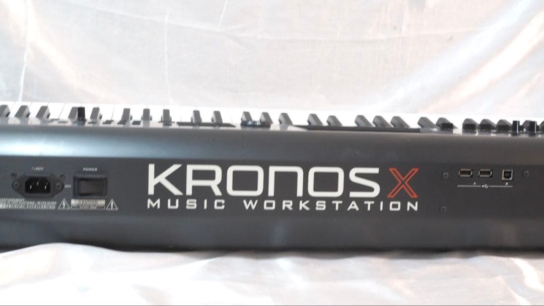 KORG KRONOS X 88　シンセサイザー