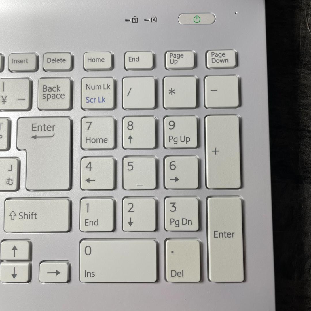 ★SSD Windows11 office2024 初期設定済すぐ使える★V
