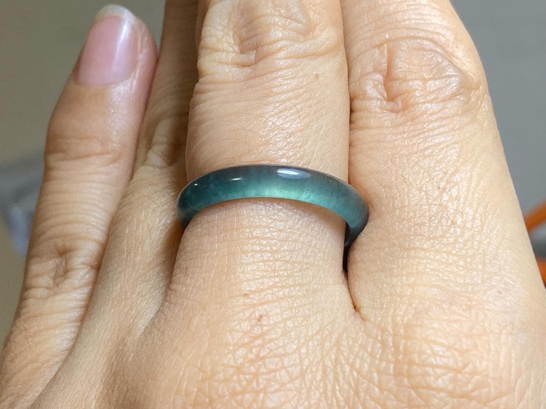 L16-49 上品 高氷種 15.5号薄墨緑グアテマラ産A貨本翡翠くりぬきリング