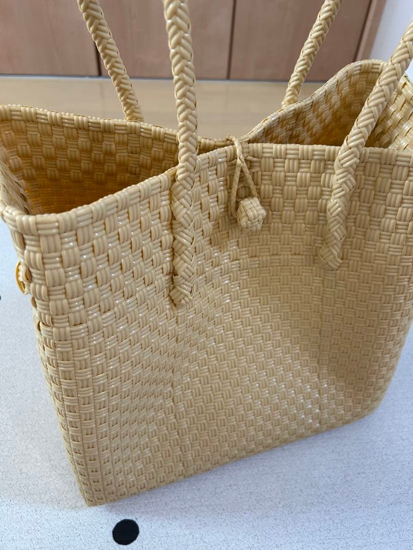 ❣️最終お値下げ❣️メケアリサ gummybag L カスタード