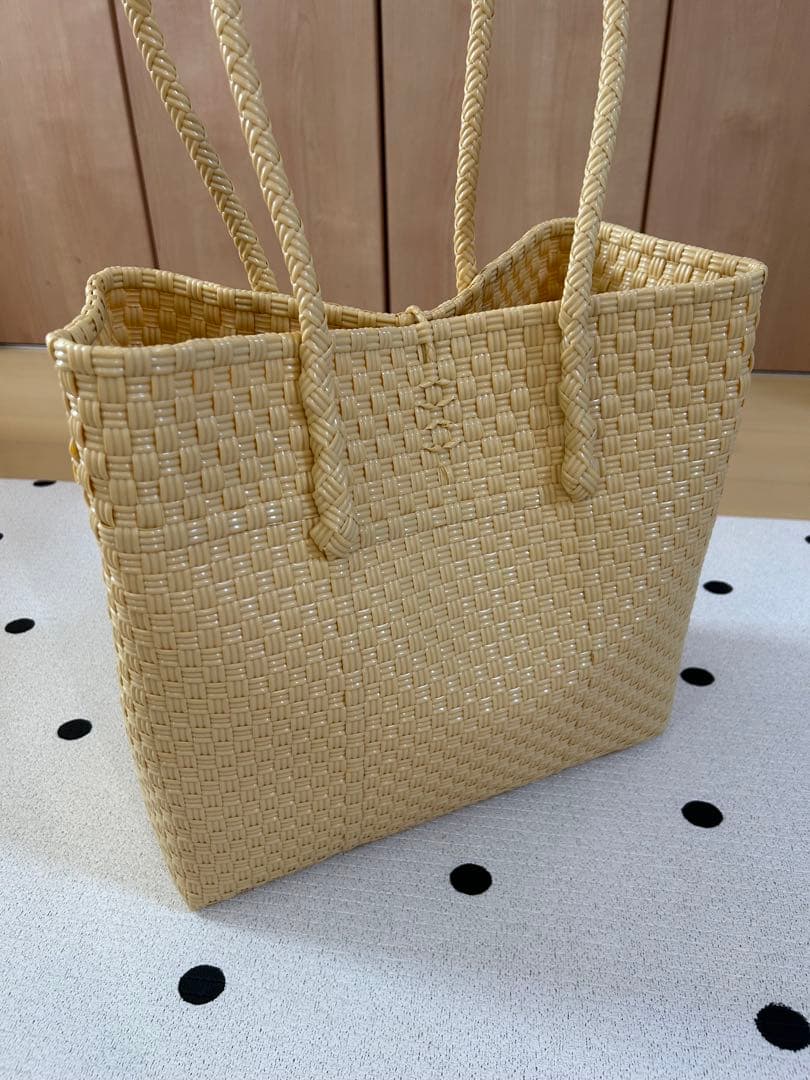❣️最終お値下げ❣️メケアリサ gummybag L カスタード