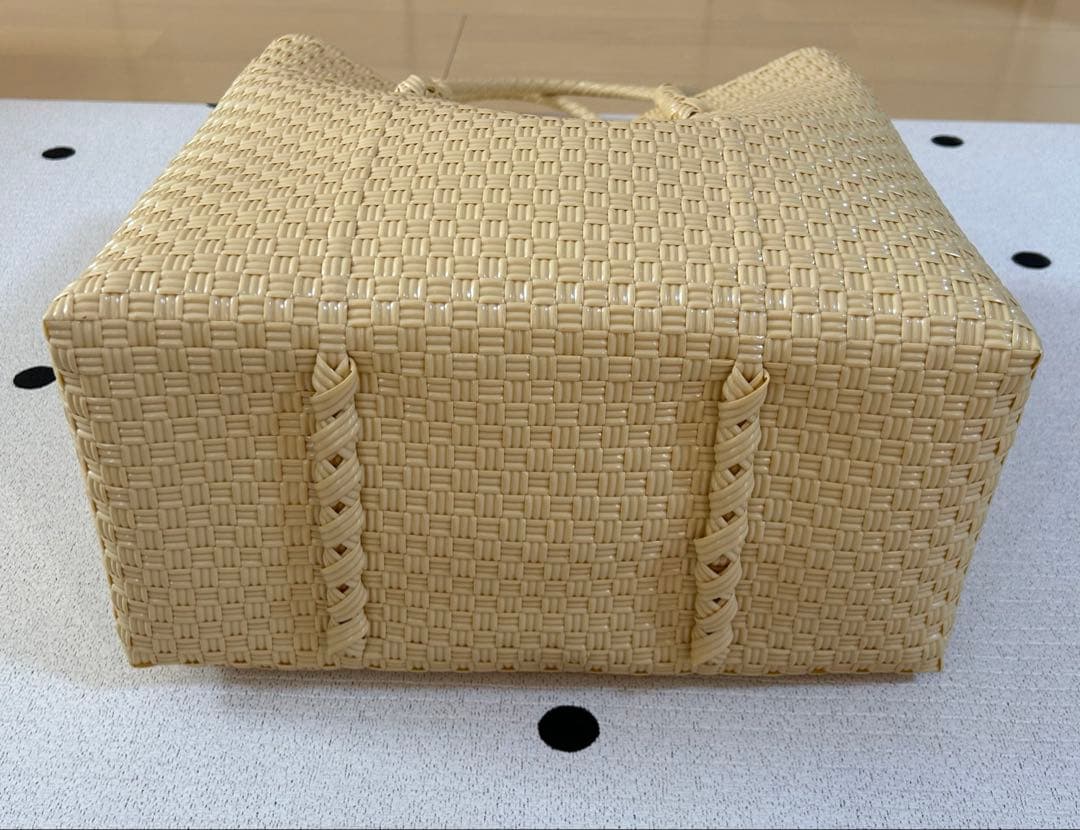 ❣️最終お値下げ❣️メケアリサ gummybag L カスタード