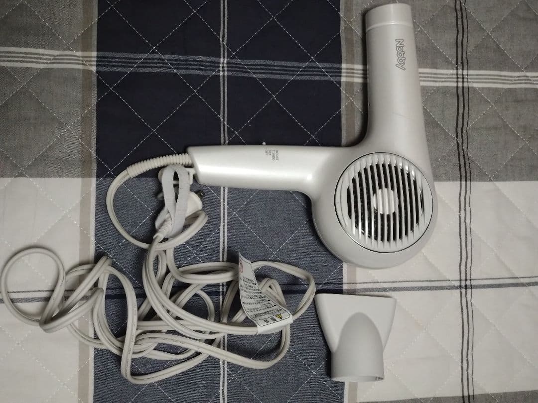 Nobby N4000ヘアドライヤー ホワイト