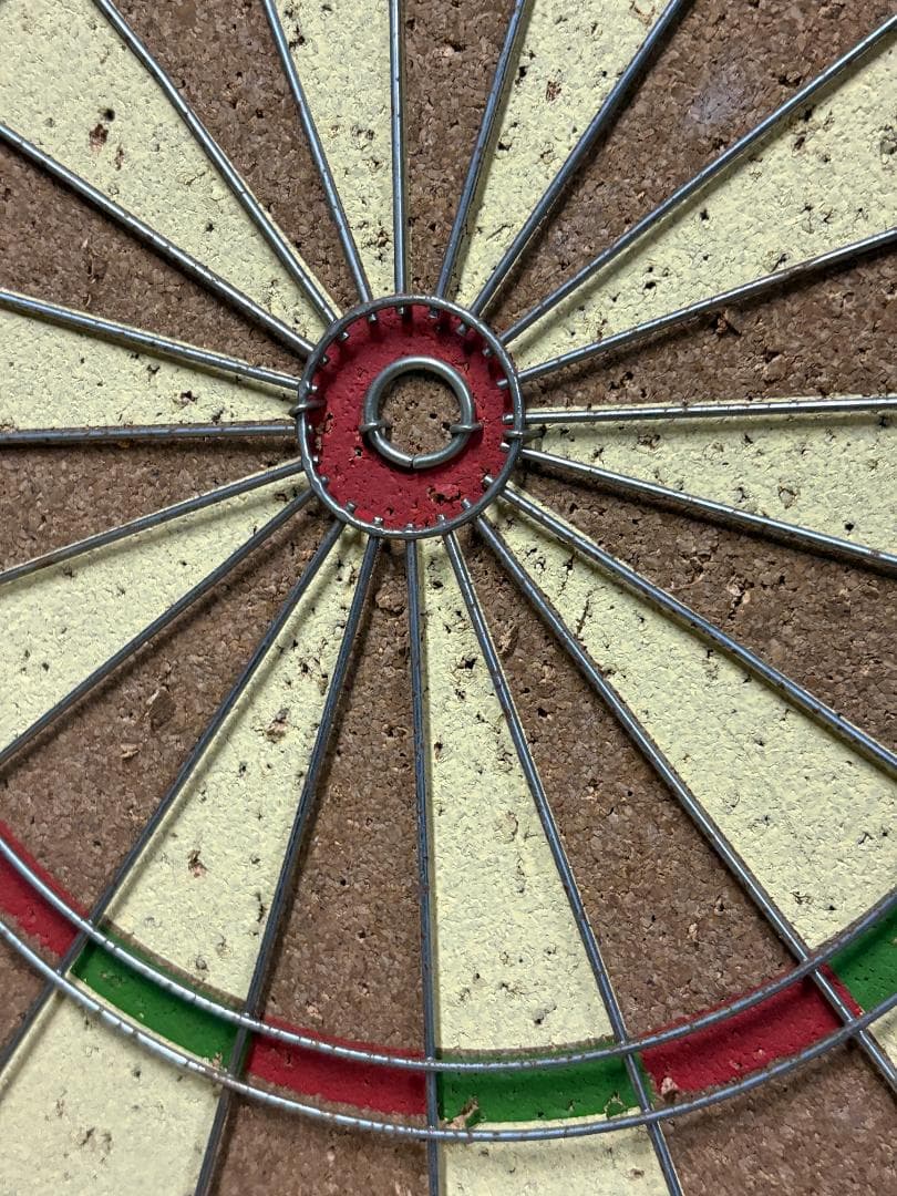 ダーツボード 木製ケース付き CHAMPION ダーツセット インテリア 壁掛け