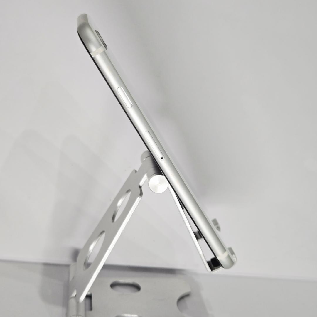 08 iPhoneSE 第二世代 ホワイト SIMフリー 美品