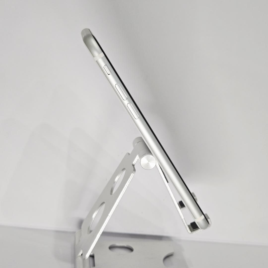 08 iPhoneSE 第二世代 ホワイト SIMフリー 美品