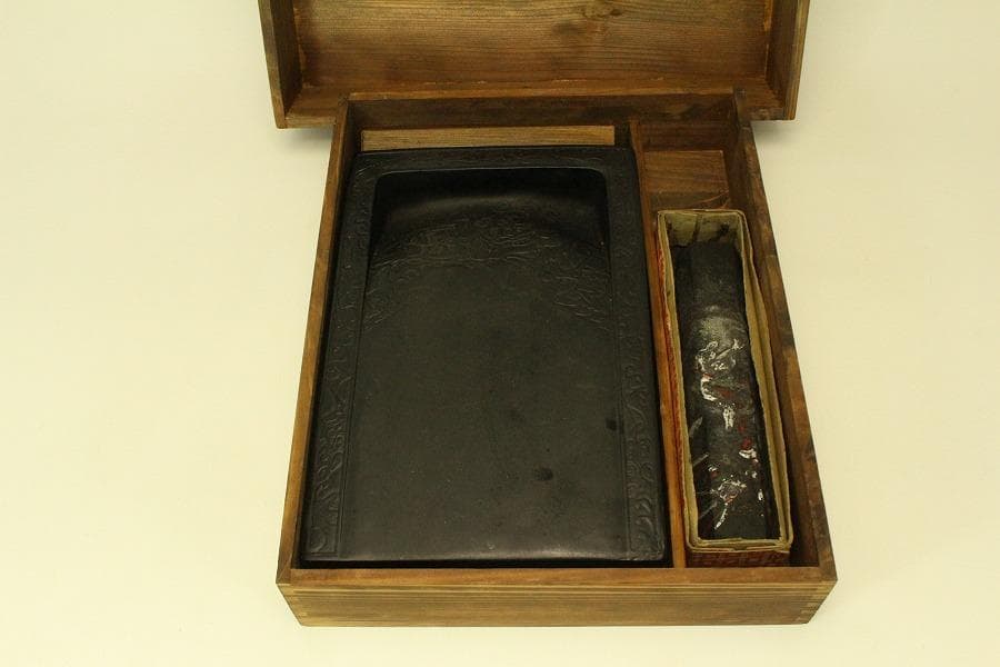 中国美術 龍紋 硯 墨(ZE474)