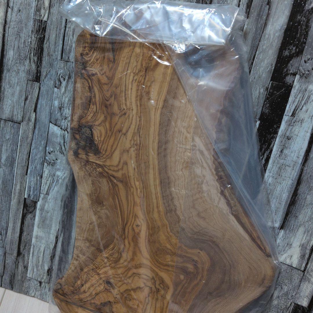 k*u様 【新品】Arte Legno オリーブウッド カッティングボード